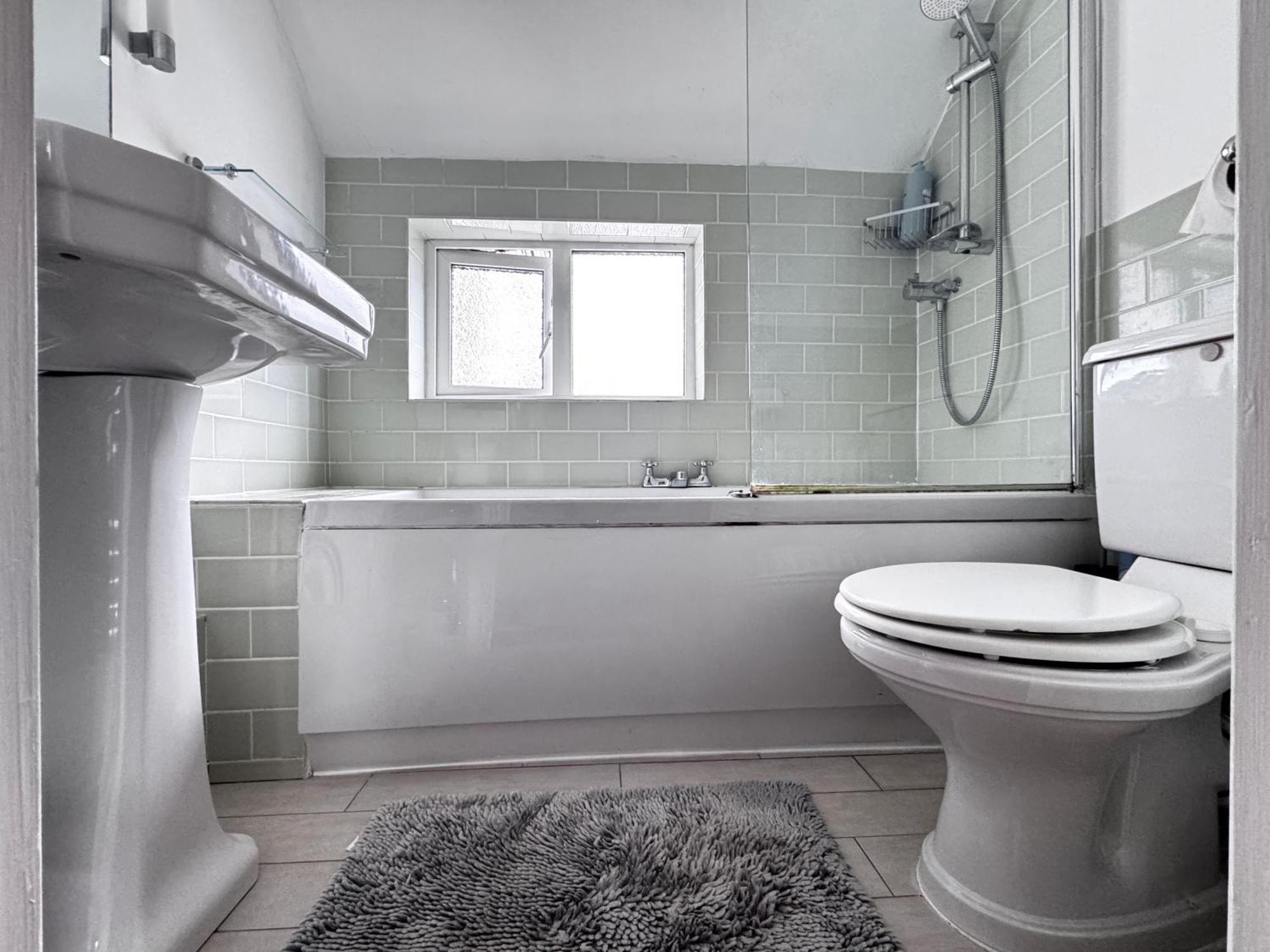 Tweepersoonskamer met Gedeelde Badkamer