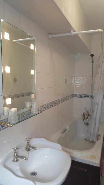 Habitación Doble Deluxe con cama con dosel