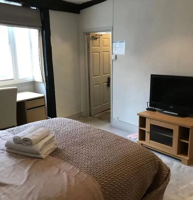 Golden Cross Guesthouse-1