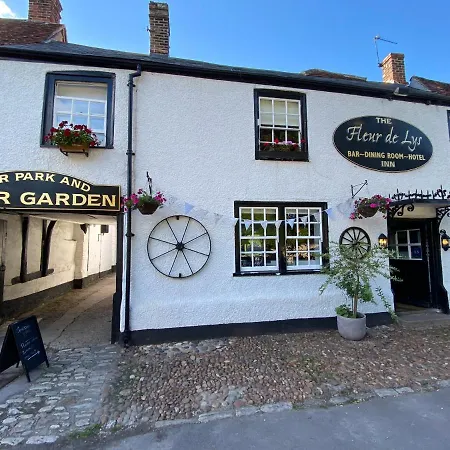 Fleur De Lys Bed & Breakfast-3